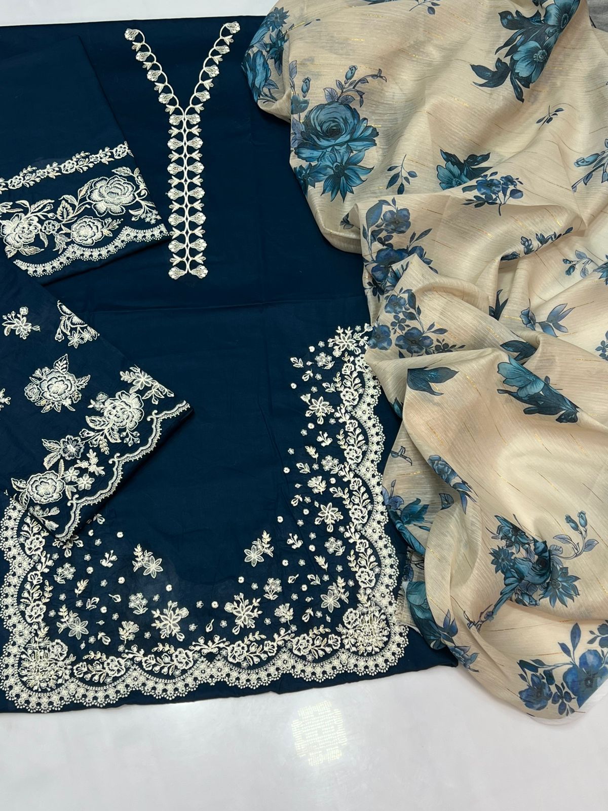 ZARA SHAH JAHAN | LAWN 3 PIECE FULL HEAVY EMB UNSTITCHED FOR SUMMER 2025